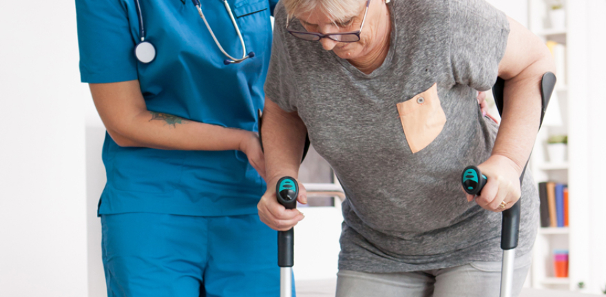 yasli-bakim-personeli